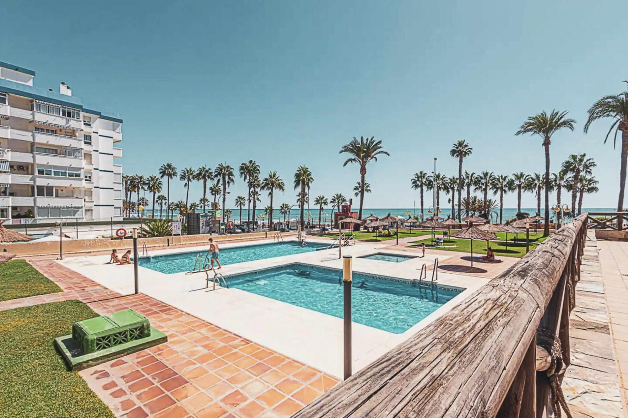 Precioso Apartamento En Primera Linea De Playa Benalmádena Exterior photo