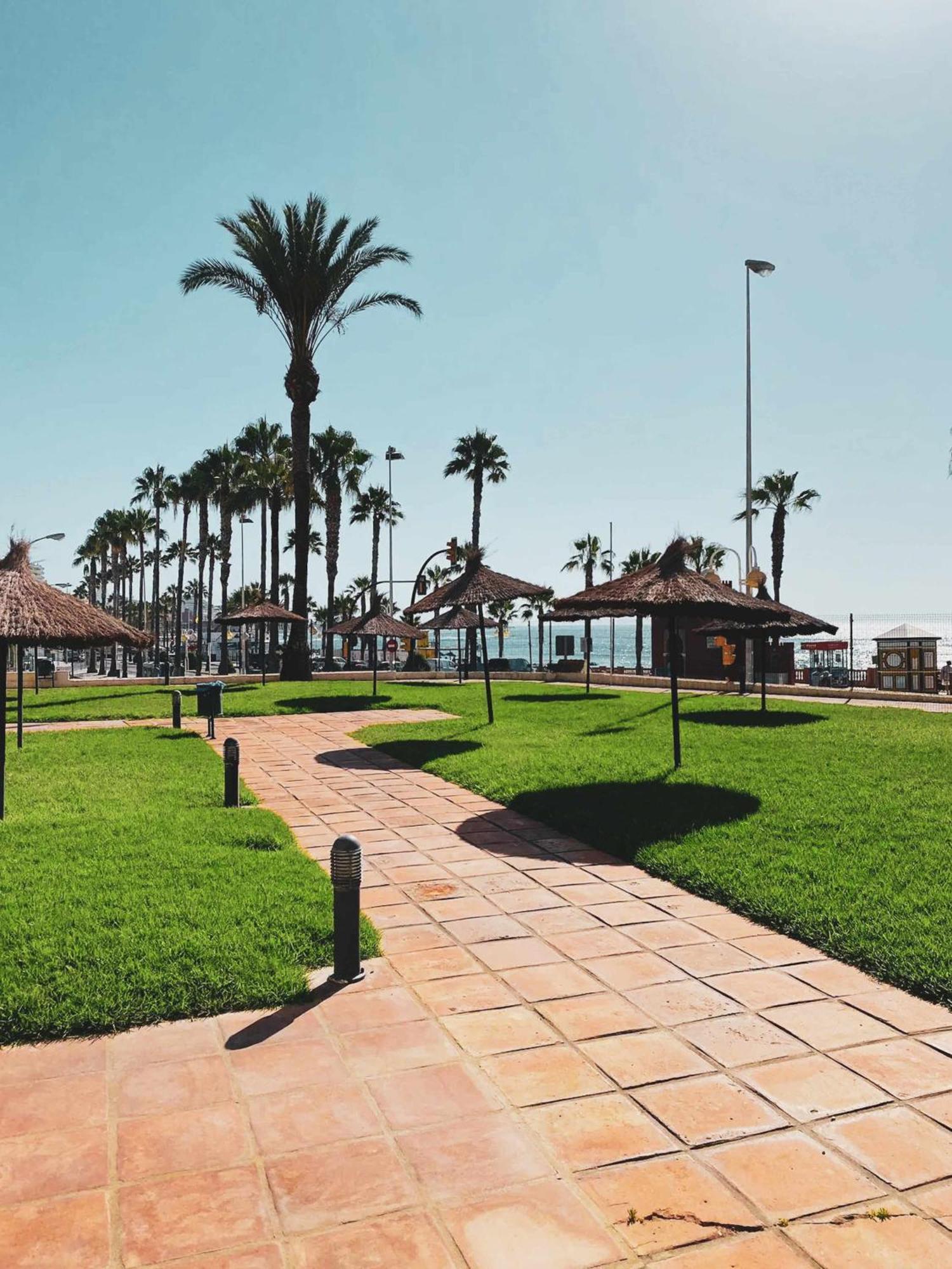 Precioso Apartamento En Primera Linea De Playa Benalmádena Exterior photo