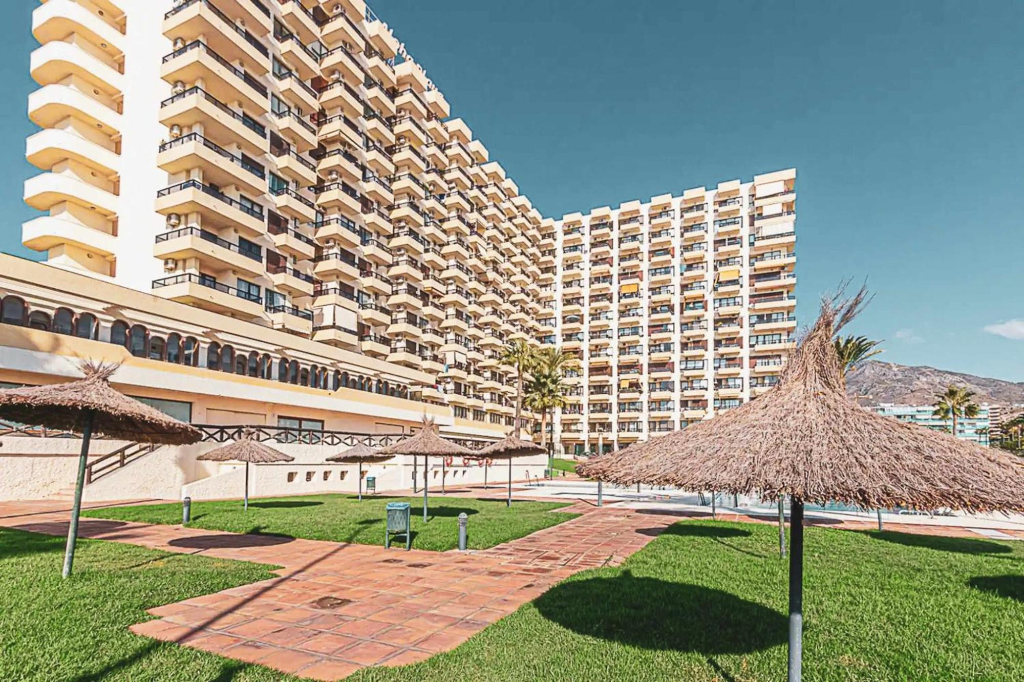Precioso Apartamento En Primera Linea De Playa Benalmádena Exterior photo